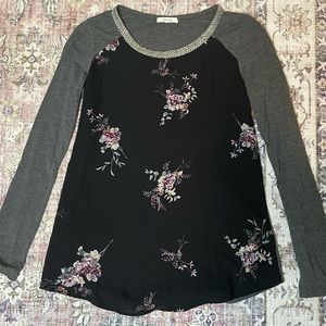 Maurices Long Sleeve Floral Top Size XS